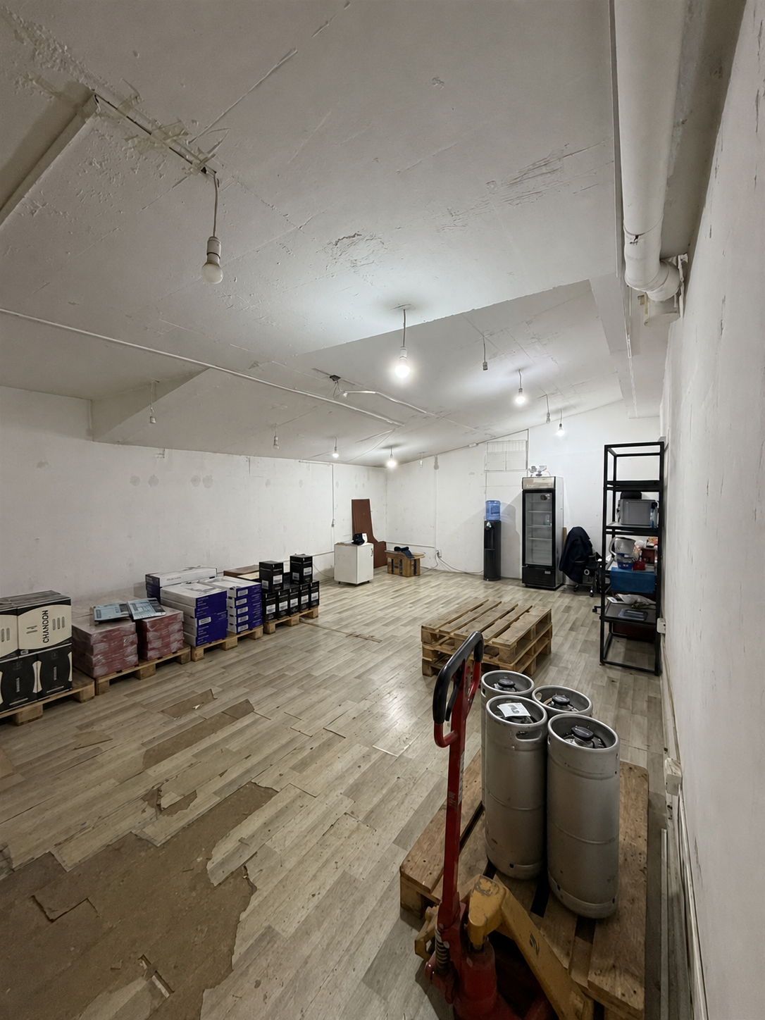 Bodega en arriendo · Vitacura · 100 m² · Sector Manquehue